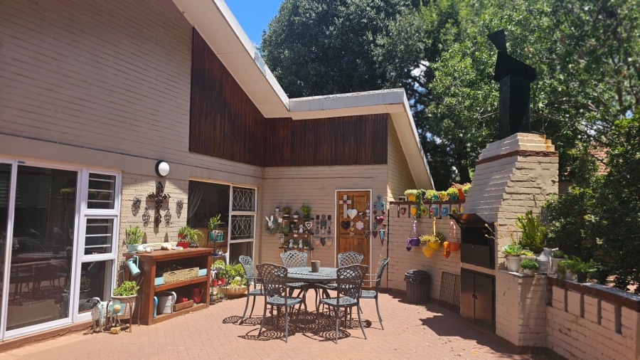 4 Bedroom Property for Sale in Universitas Free State